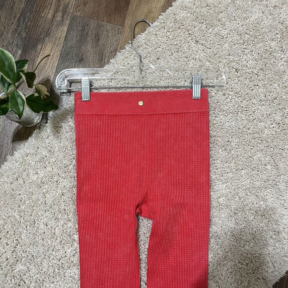 Fabletics XS Washed Strawberry Red 7/8 Cable Knit High Rise Athleisure Leggings - Picture 5 of 6